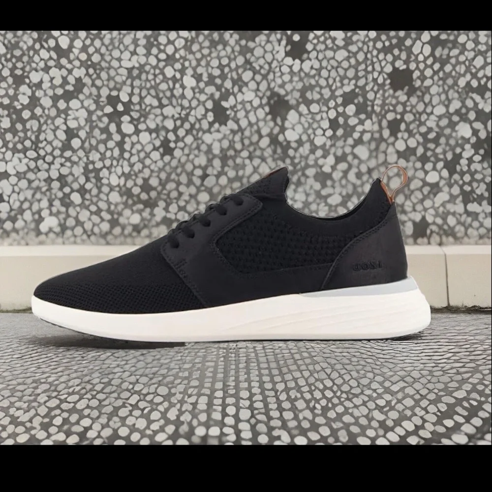 IZOD “Bannister”Lightweight Stretch Textile Memory Foam/Flexible Outsole Sneaker